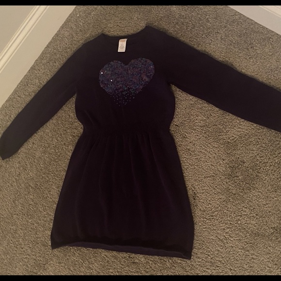 Girls sweater dress for the holiday season. - Picture 3 of 4